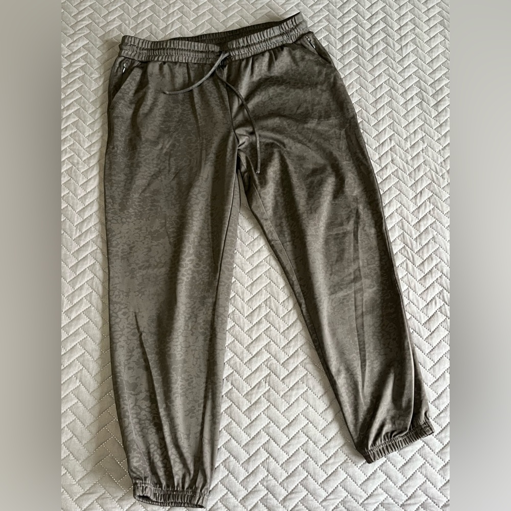 Zac & Rachel Animal Print Joggers